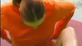العاهرات المسنات يحصلن على جنس عنيف