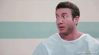 العاهرة الشقراء نيكول بلان تأخذ المني على وجهها