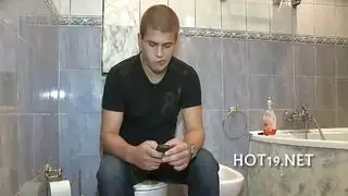 عاهرات مغربيات في جلسة جنس صريحة عبر الهاتف