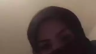 عاهرات عربيات يأخذن قضيبًا كبيرًا بعمق