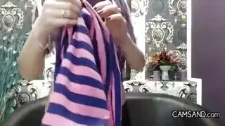 فتاة عربية مثيرة في الحجاب تنك نكاً قوياً