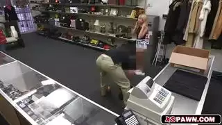 فاتنة مارس الجنس و هي قرنية جدا