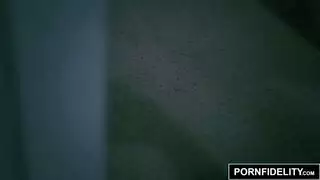 رجل نيامي مرأة لي اخرى
