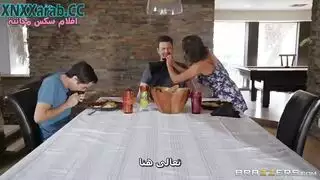 هوس بالقضيب الكبير أم مثيرة تتعرض للضرب