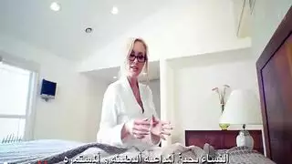 دروس متقدمة في الغرفة مع مدرّسة مثيرة