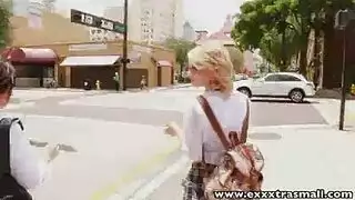الرفع علي الزب والنيك القوي سكس عنيف