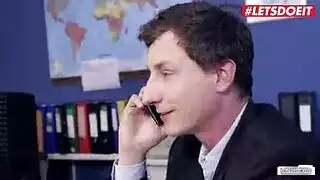 فيديو إكس إكس إكس في الخارج: قص وتدليك الأجساد بين سمراوات