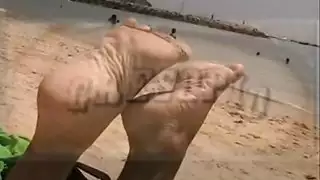 بنات تحب التبول على الكاميرا