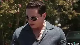 جلسة بلاي بوي مع مص قضيب وفرك أثداء