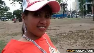 تختنق من القضيب حلم مبلول لعابدة القضيب