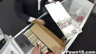 النقود في يدك تمنحك خدمات هذه العاهرة الإباحية