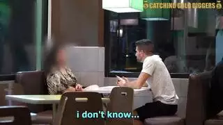 فرج حلو يتم تدميره بقضيب كبير