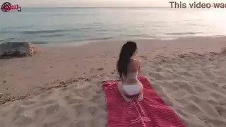 تلعب سيزي مع بوسها تحت الماء في شرم الشيخ
