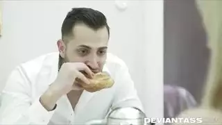 تأديب أنطونيو القاسي: وجهها لأسفل ومؤخرتها لأعلى للعقاب