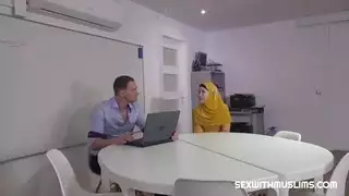 الفتاة المحجبة المثيرة تمارس الجنس الصعب