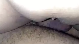 كس حلق يمتلئ بديك مشعر قوي