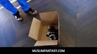 وسيم مسلم يشارك في ثنائي مع مايا بيجو في مشهد ثلاثي إباحي