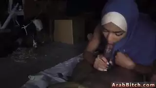 عربية كام تتفاخر بمؤخرتها المثيرة بث مباشر