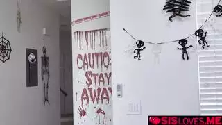 حفلة جنس في الحمام: فعل شرجي صريح