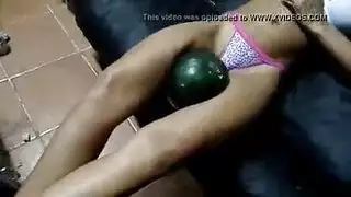 عيون بريئة، جوارب بيضاء: هواة يحصلون على صفعة وجه وقذف داخلي