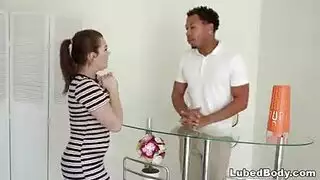مساج لبنت مراهقه