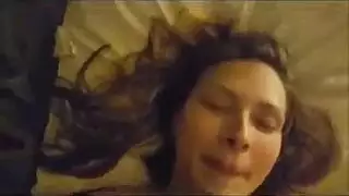 جنس قاسي في سراويل داخلية بيضاء ضيقة