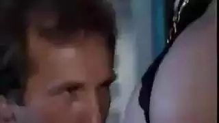 ابا ومرتو وبنتو