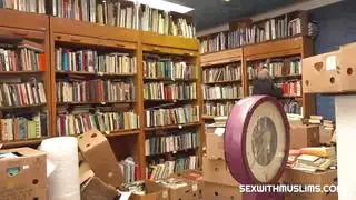 امرأة سعيدة تتعرض لضرب شرجي قاسٍ