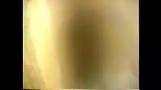 زوجتي العاهرة تركبني تحت الماء