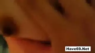 أنت الفتاة الأكثر سخونة التي رأيتها في حياتي، وأنت تجعل قضيبي ينتفخ
