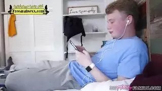 تابو عائلي: زوجة الأب تئن بينما ابن الزوج يضاجعها بعنف