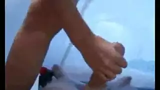 حفلة جنس هاوية غير مقصوصة: لقطة مقرّبة صريحة لأعضاء الزوجين