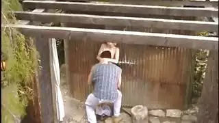 وشم قرب فتحتها عرض إباحي خاص