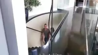 قضيب مراهق يدمر فرج عمة وحيدة في دراما عائلية بورن
