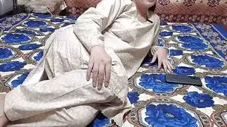 مراهقة باكستانية تُمارس الجنس الشرجي بقسوة من قبل رئيسها العربي