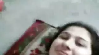 فتاة عربية تُنكح من قبل عشيقها السوري في إباحية منزلية