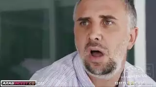 شرج خشن من الدي جي مع فتاة الترجمة الجنسية