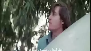 الجميلة النائمة تحصل على إيقاظ شرجي قاس