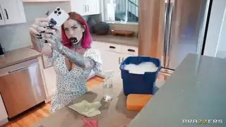 مستخدم مجهول يتلقى جماعاً شرجياً عميقاً من ميك بلو في فيلم واقع افتراضي إباحي