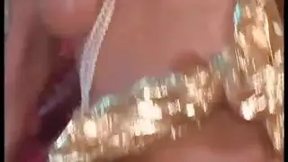 ملك الصحراء يأخذها في إباحية خشنة