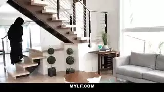 كس السيدة الناضجة المقدس يحصل على معمودية إباحية
