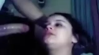 زوجان عربيان يمارسان الجنس في مشهد إباحي علني