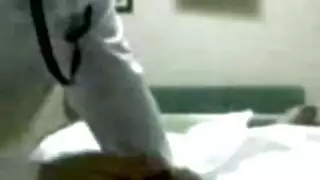 كيفية رضع الحليب من البزاز