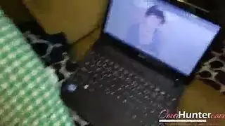 مراهقة تمثل في فيلم إباحي عنيف من أجل المال