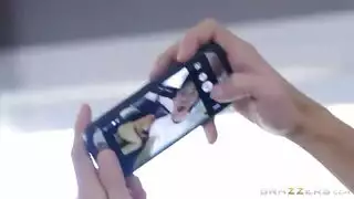 الابن يهيج على مرت ابو