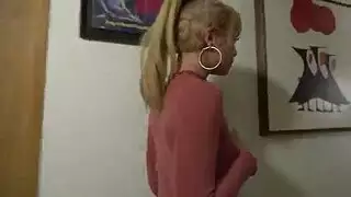 دق التاتوهات يتحول الى اسخن سكس