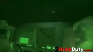 المهمة أنجزت: جنود يفرغون حمولتهم في عاهرة عربية