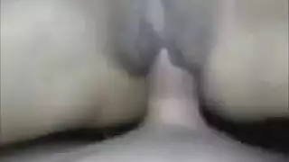 جنس سيارة صريح: وضعية الكلب وأنين نسائي عالي