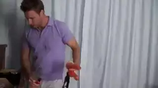 تطلب من اخوها ان تشاركه السرير لشعورها بالبرد أفلام نيك مترجمة