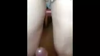 لعبة شرج قاسية مع مراهقة آسيوية
